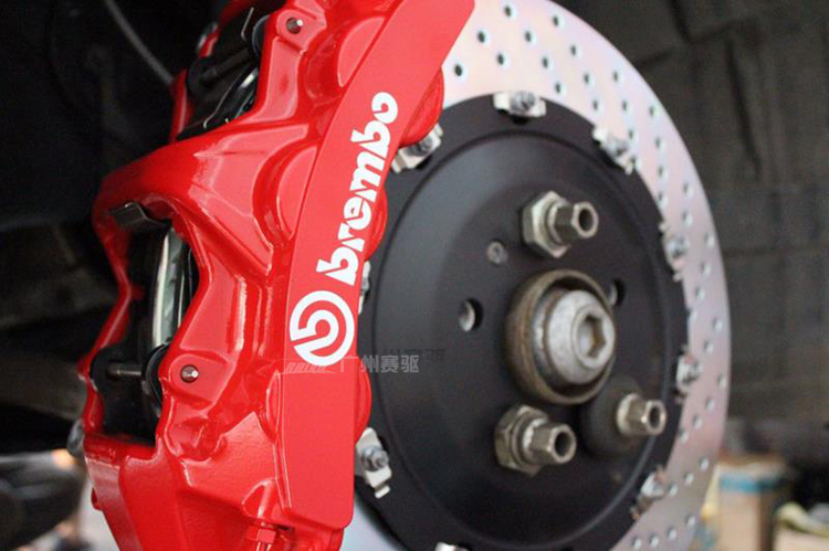 奥迪A7改装brembo GT6刹车